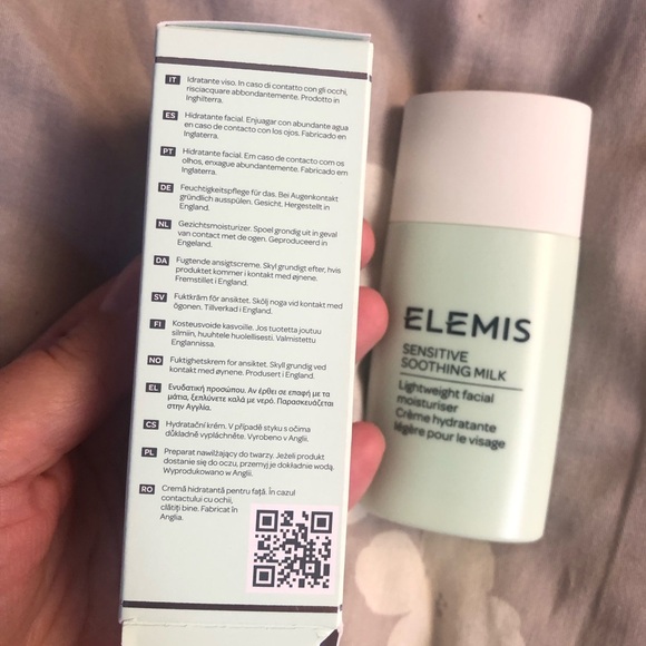 Elemis sensitive soothing milk 50ml light weight moisturizer - Picture 2 of 6